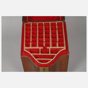 Feiner Besteckkasten