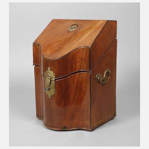 Feiner Besteckkasten