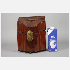 Feiner Besteckkasten