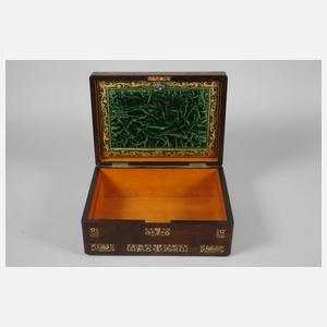 Feine Intarsienschatulle