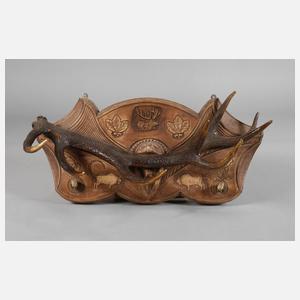 Jagdliche Wandgarderobe