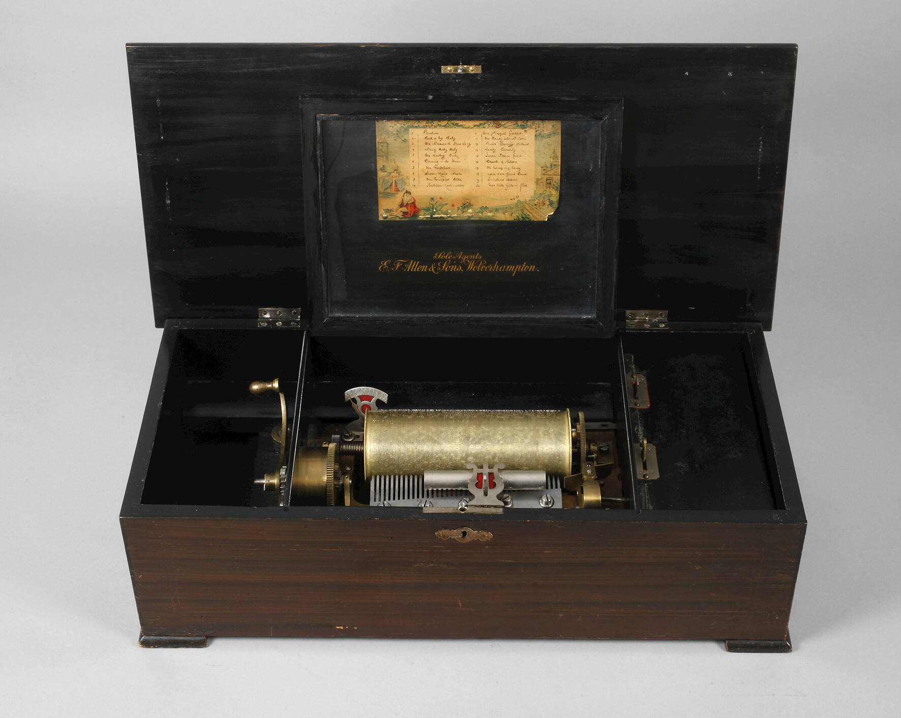 Große Walzenspieldose