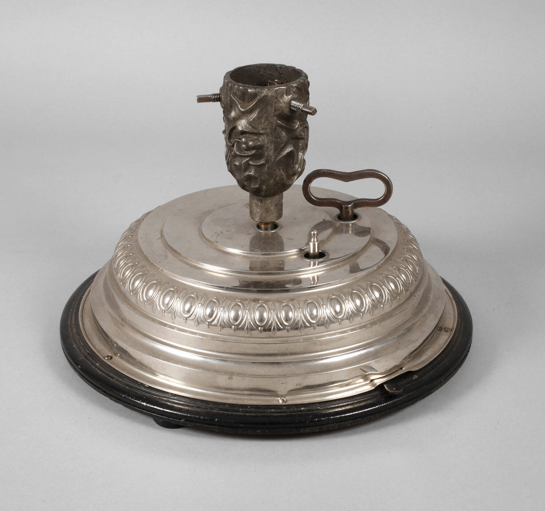 Christbaumständer mit Spielwerk