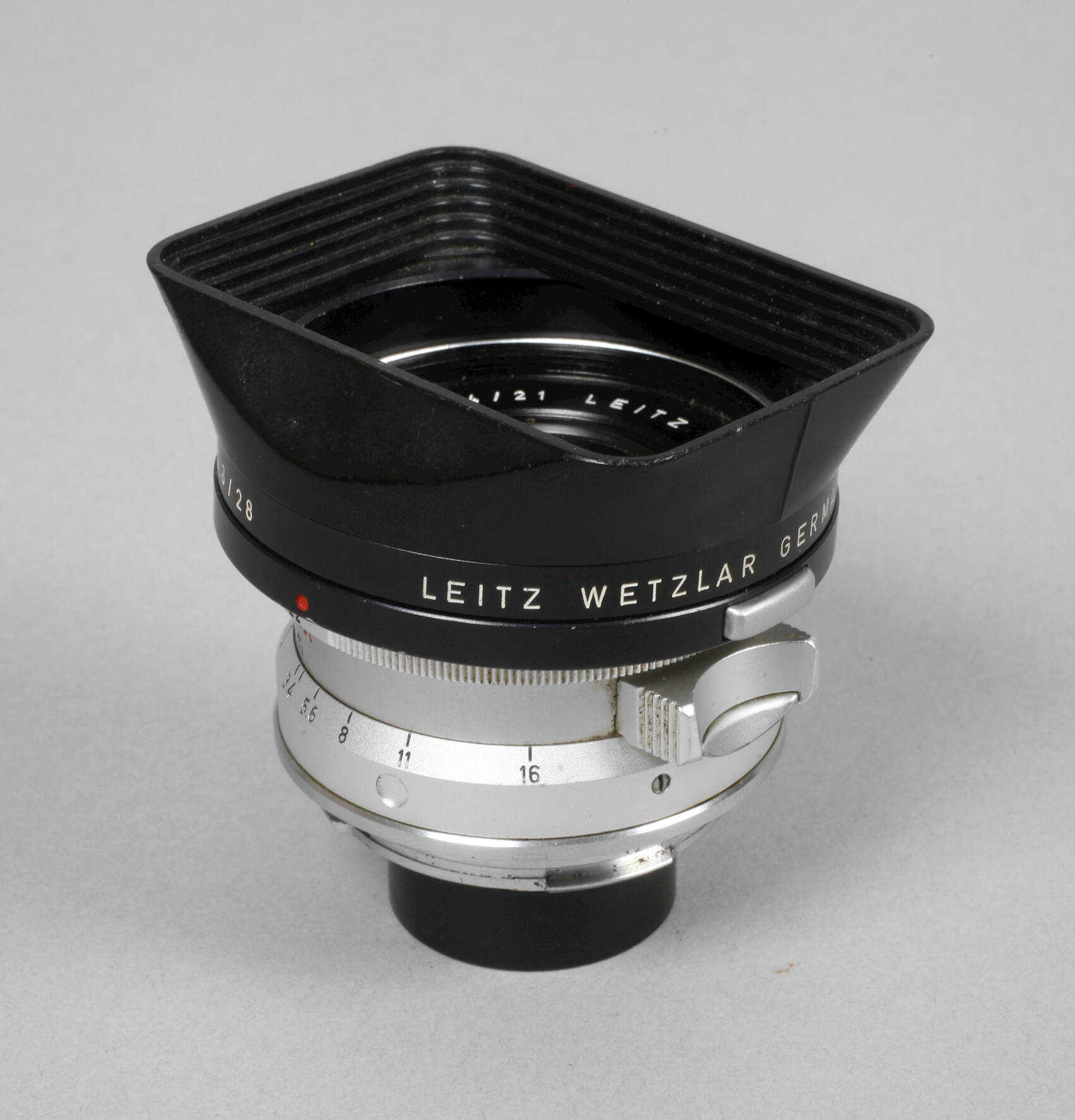 Objektiv Leitz