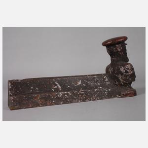 Figürlicher Kaminbock