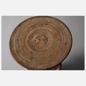 Geschnitzter Leuchter