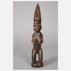 Geschnitzte Ahnenfigur