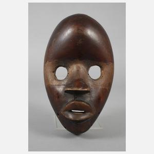 Geschnitzte Maske