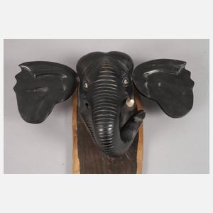 Figürliche Schnitzerei