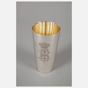 Zwei Teile Regimentssilber