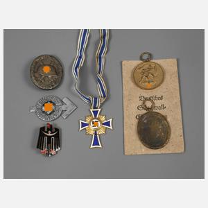 Konvolut Auszeichnungen 2. Weltkrieg