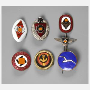 Konvolut Mitgliedsabzeichen