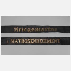 Zwei Mützenbänder Marine