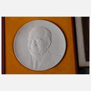 Konvolut Plaketten Buchenwald/Sachsenhausen