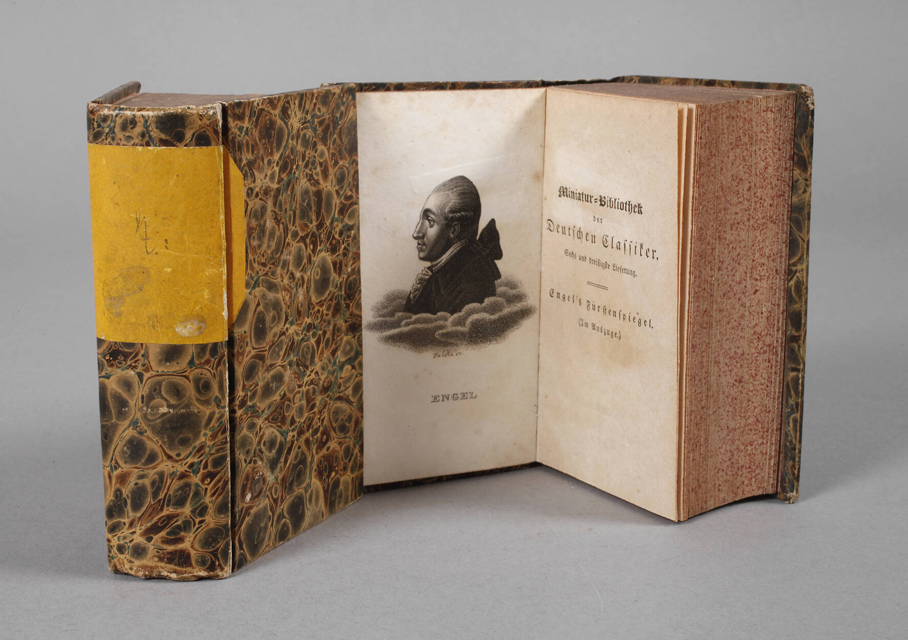 Zwei Bände Miniatur-Bibliothek