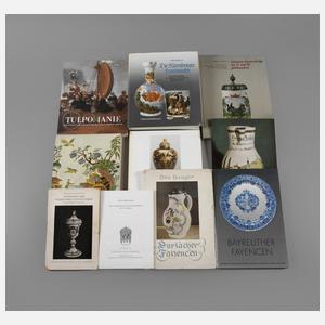 Konvolut Fachliteratur Fayencen