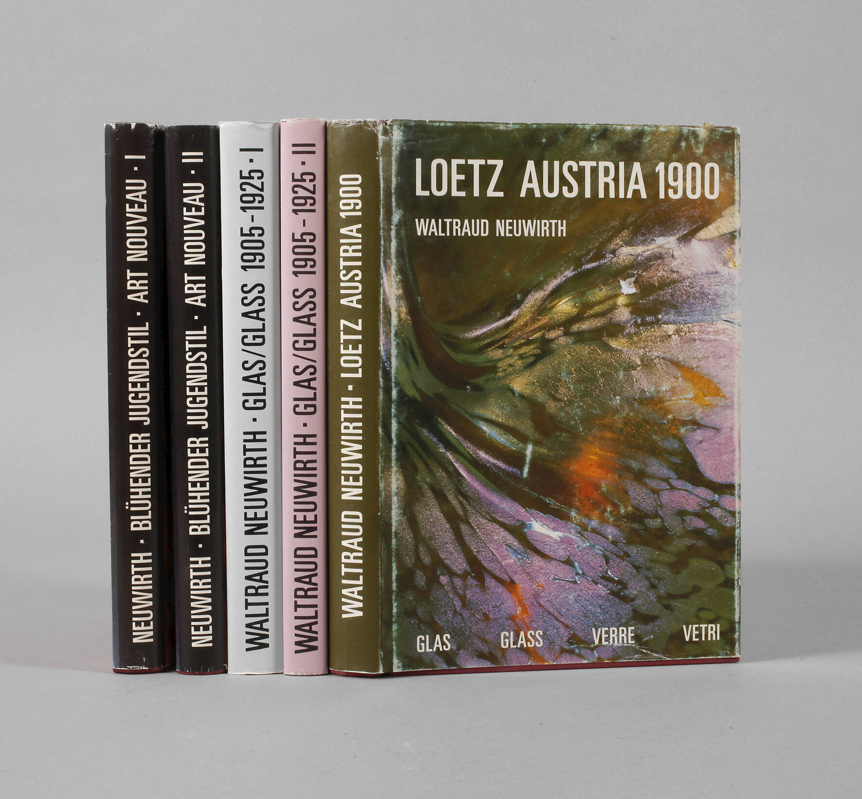 Drei Fachbücher von Waltraud Neuwirth