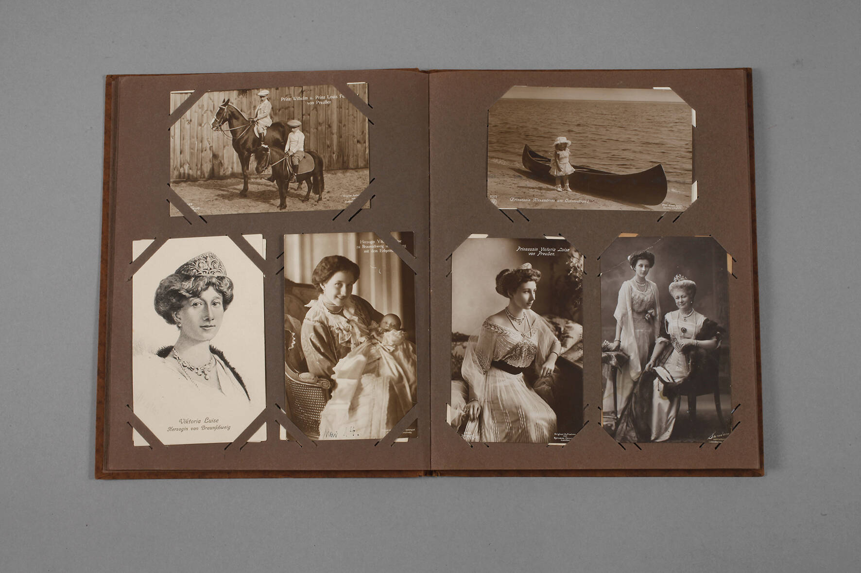 Postkartenalbum Adel