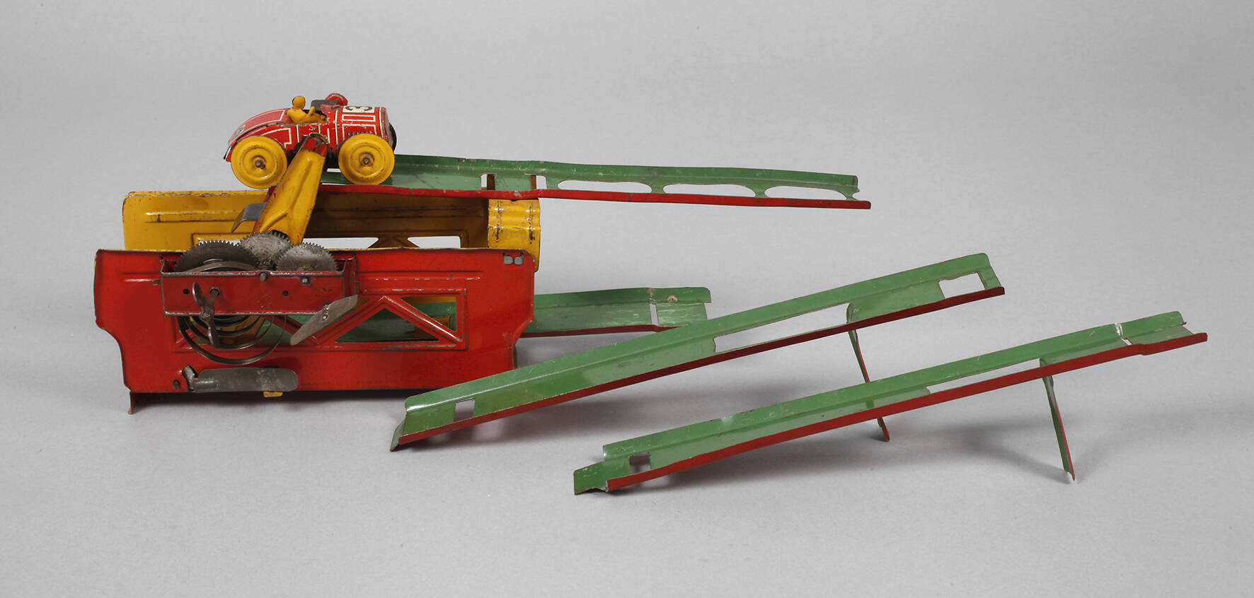 Distler Autorennbahn "Over the top"