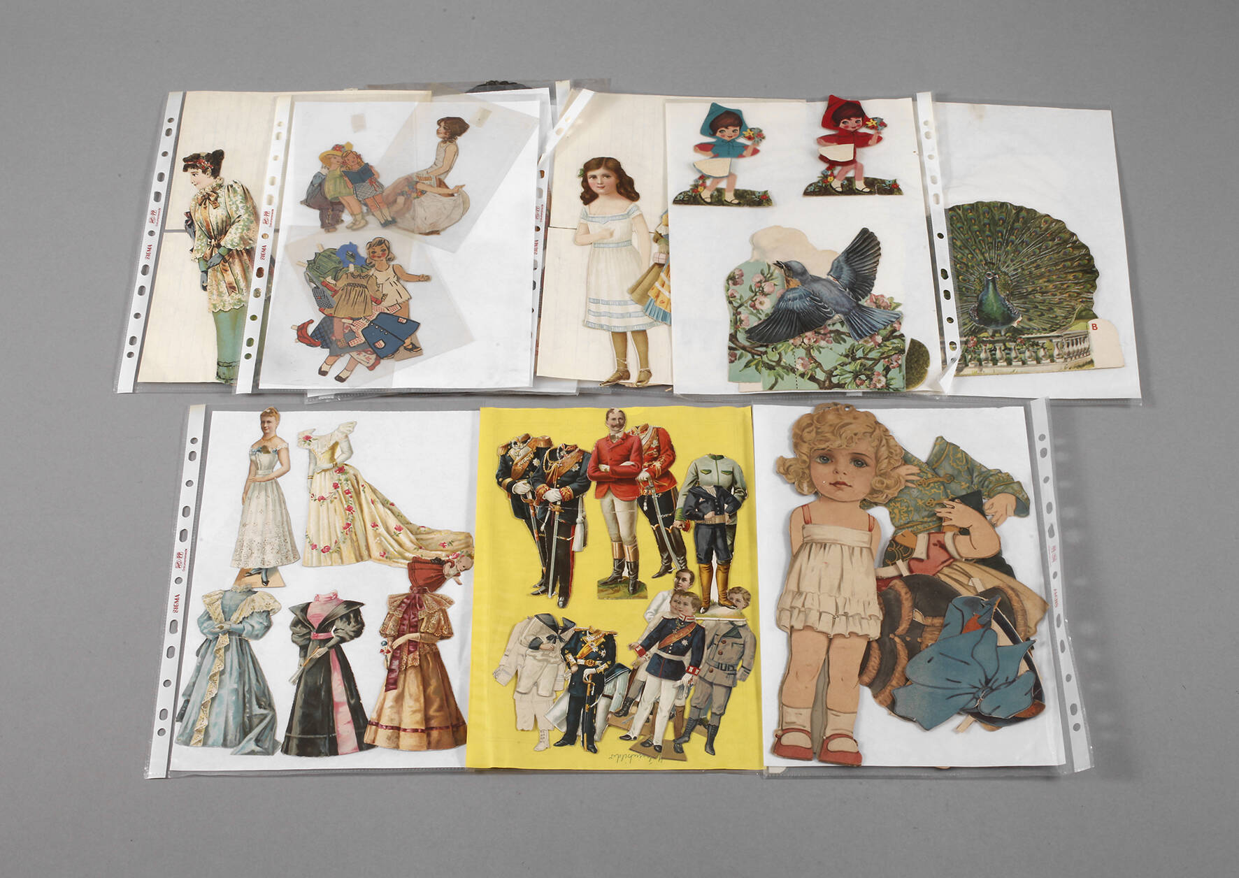 Großes Konvolut Ankleidepuppen