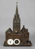 Tischuhr in Form einer Kirche