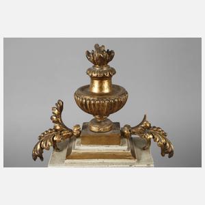 Klassizistische Kaminuhr