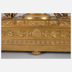 Feine Kaminuhr mit Kentauren