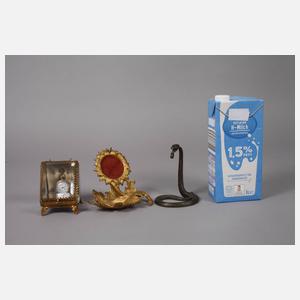 Drei Taschenuhrenhalter