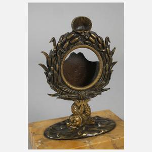 Uhrenständer mit Taschenuhr