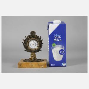 Uhrenständer mit Taschenuhr