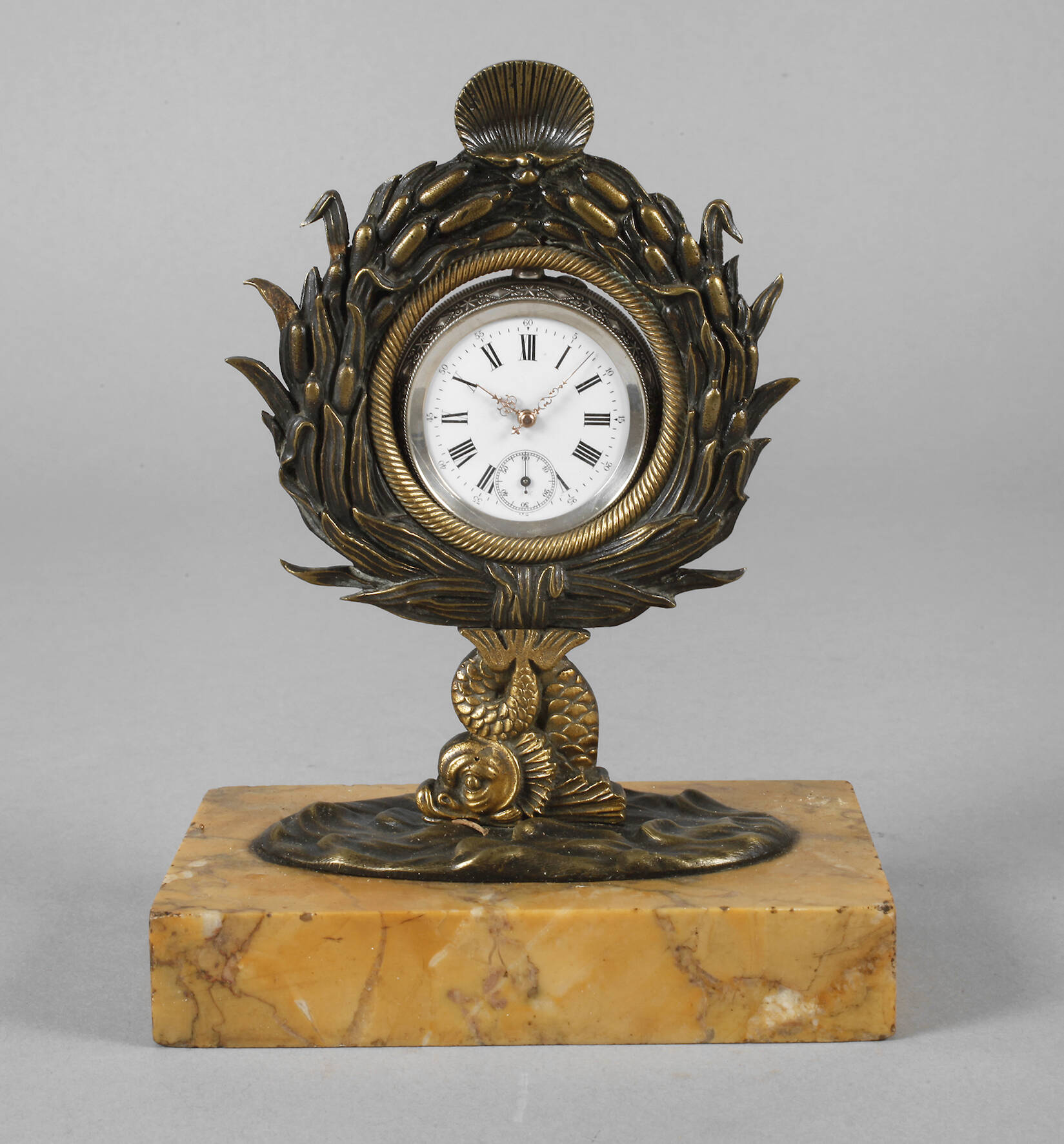 Uhrenständer mit Taschenuhr