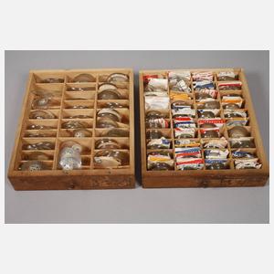 Uhren-Ersatzteilschrank