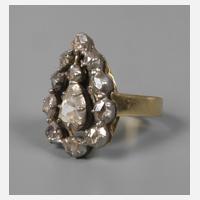 Historischer Ring mit Diamanten111
