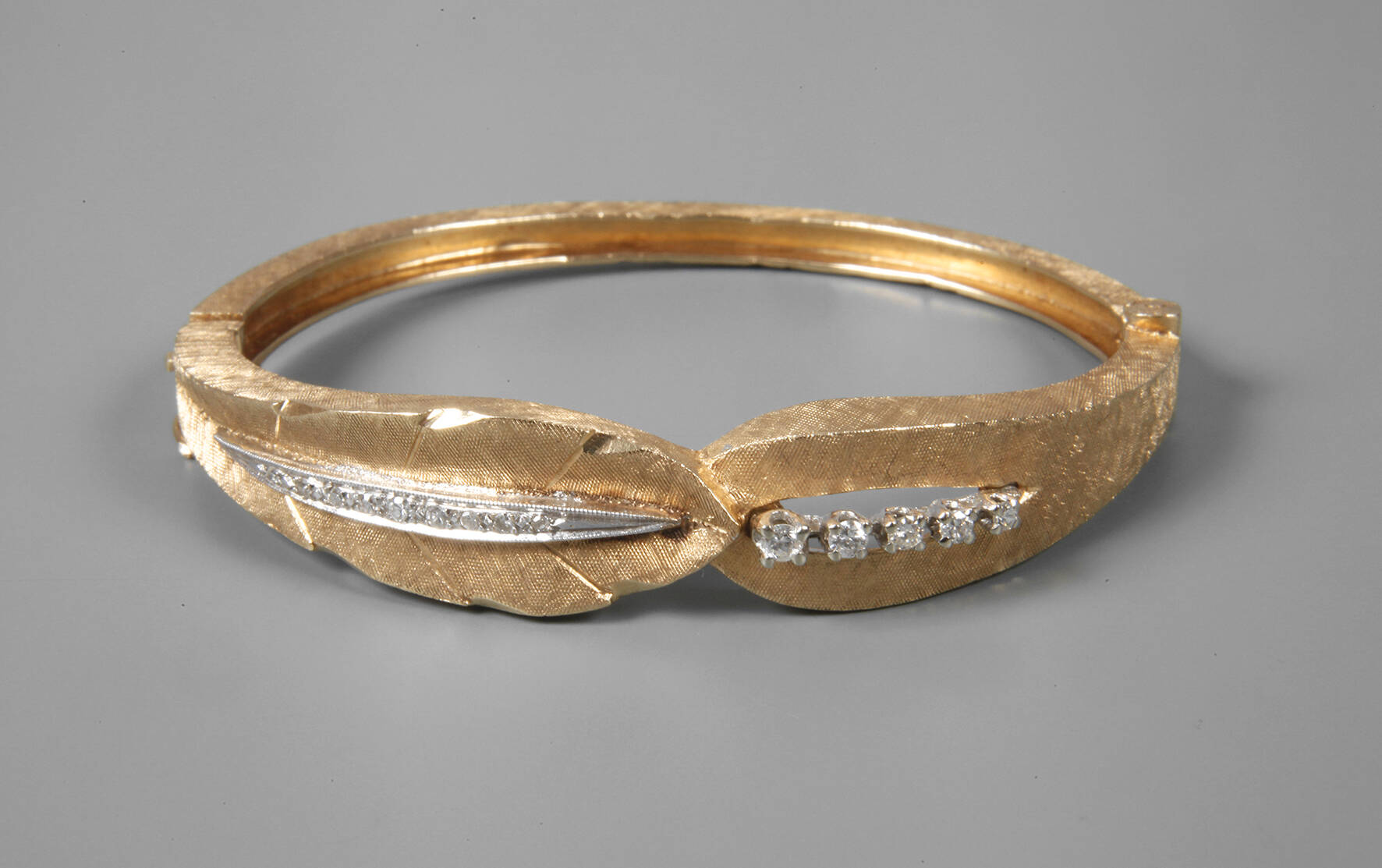 Armreif mit Brillanten