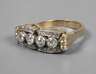 Damenring mit Diamanten
