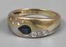 Ring mit Saphir und Diamanten