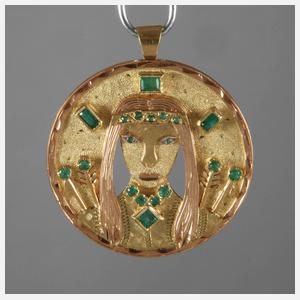 Anhänger mit Smaragden