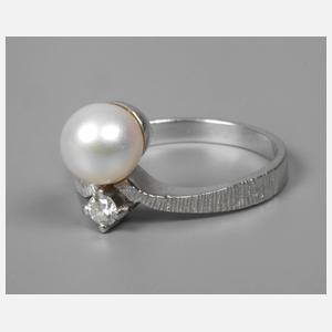 Damenring mit Perle und Brillant
