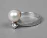 Damenring mit Perle und Brillant