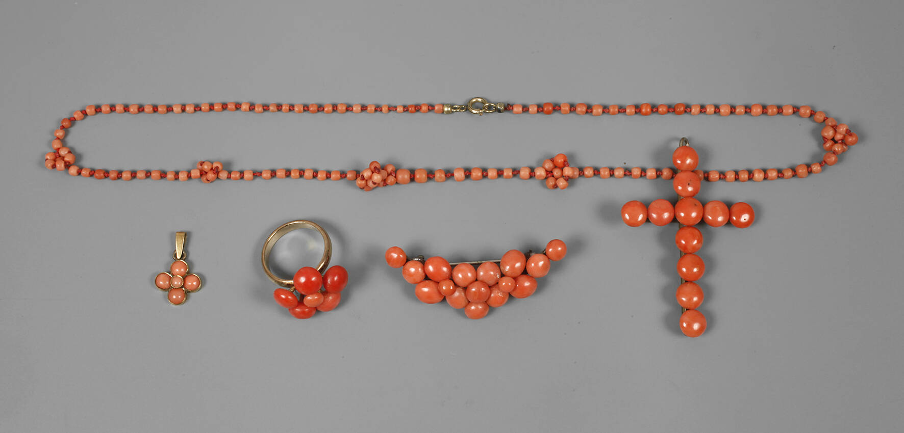 Konvolut Korallenschmuck