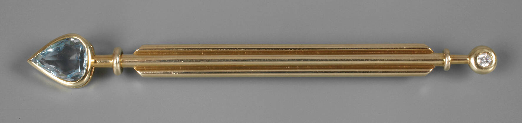 Brosche mit Aquamarin und Brillant