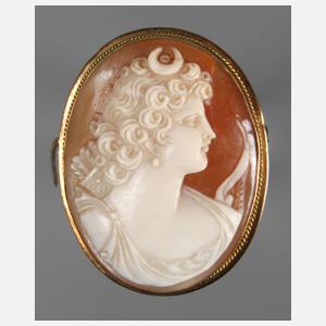 Brosche mit Muschelkamee