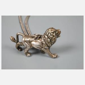 Löwenanhänger an Kette