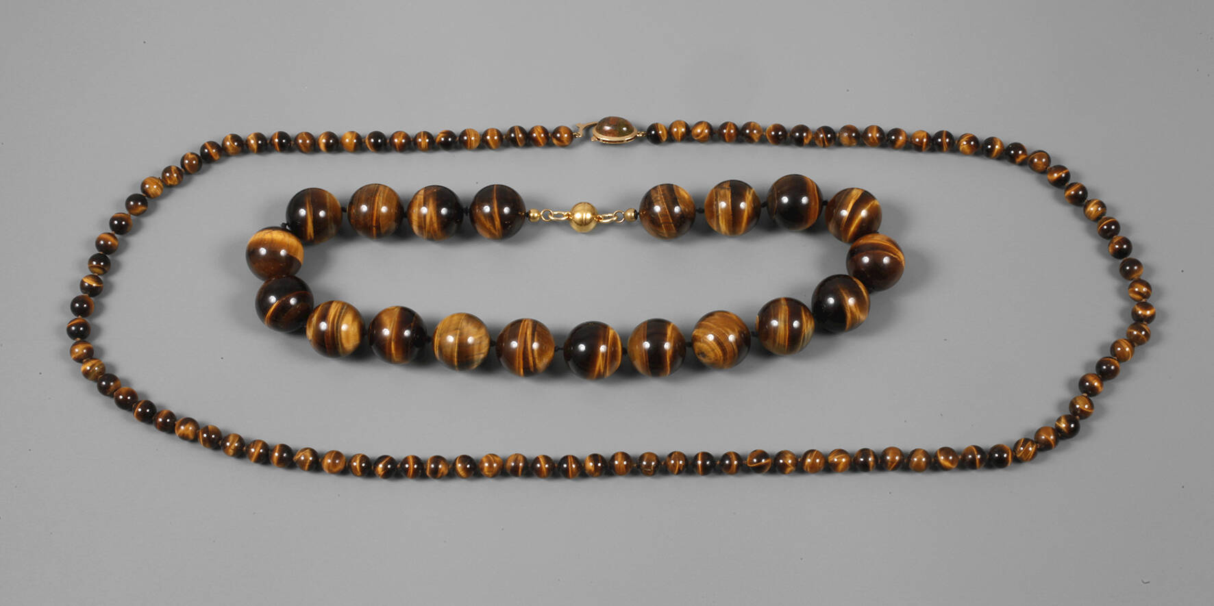 Zwei Ketten Tigerauge