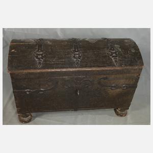 Runddeckeltruhe barock