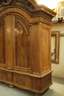 Übergroßer Barockschrank