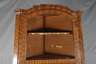 Konische Eckvitrine Barock