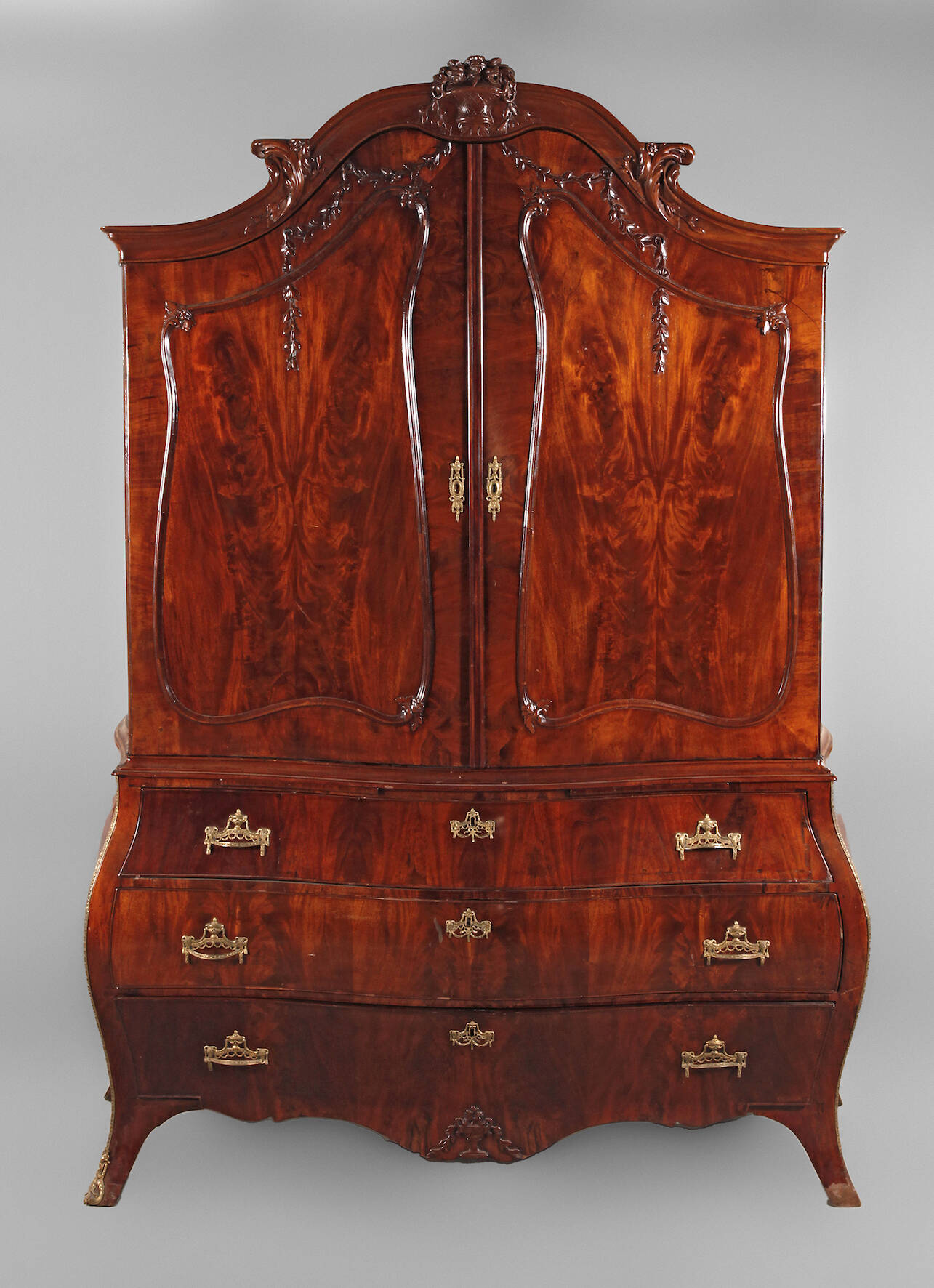 Großer Aufsatzschrank Louis Seize