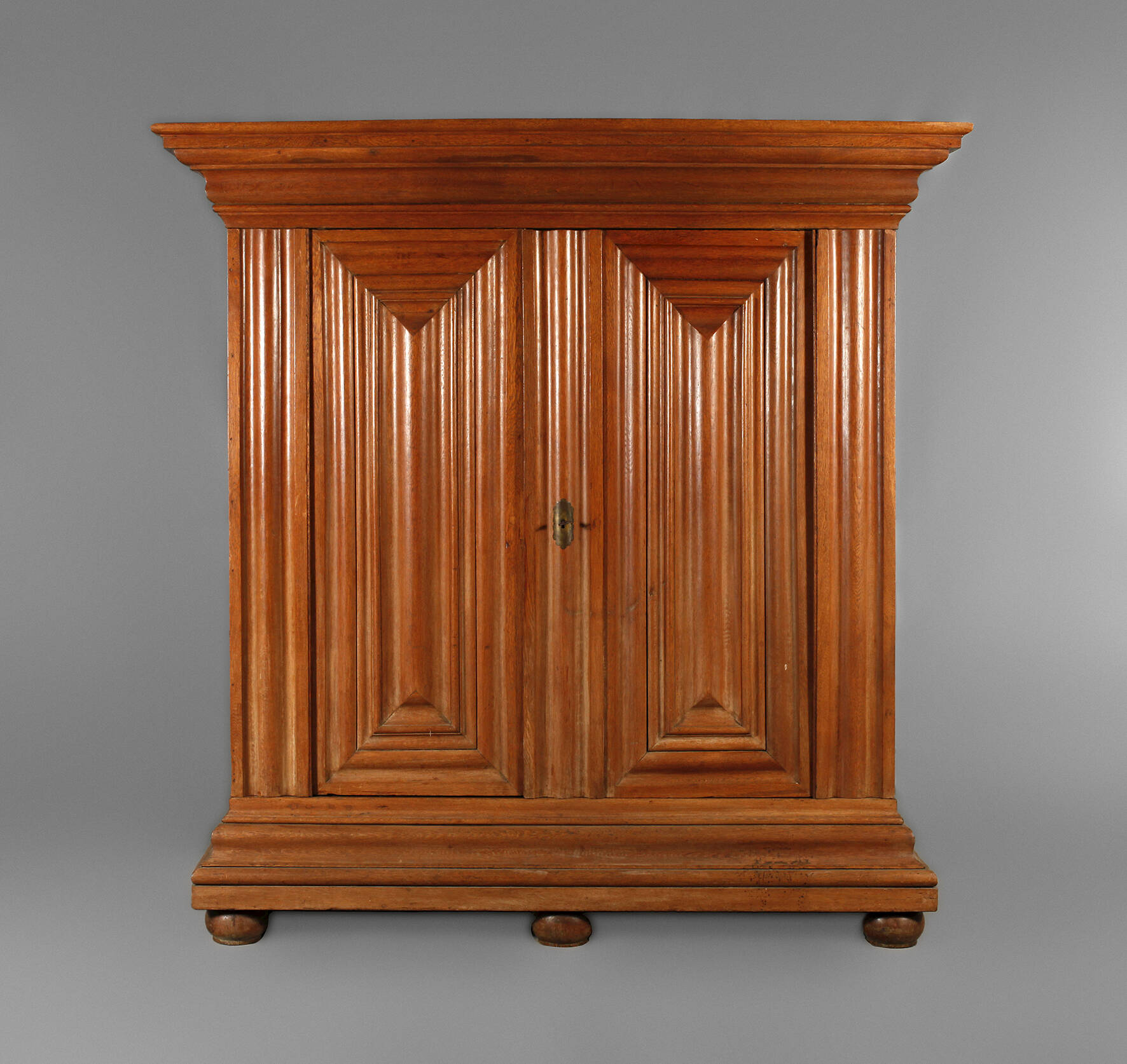 Frankfurter Wellenschrank