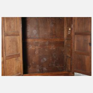 Klassizistischer Dielenschrank